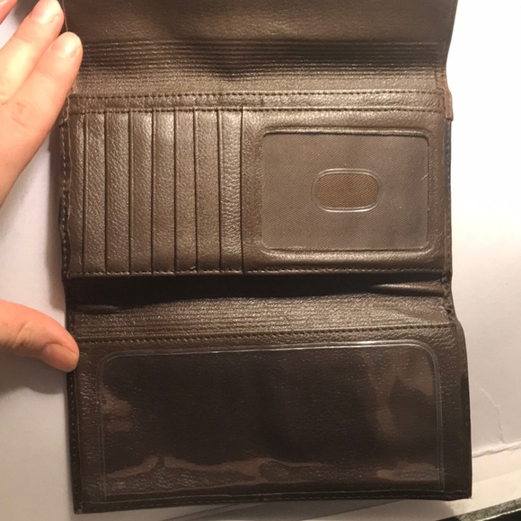 Fossil Leather Wallet - Picture 2 of 3